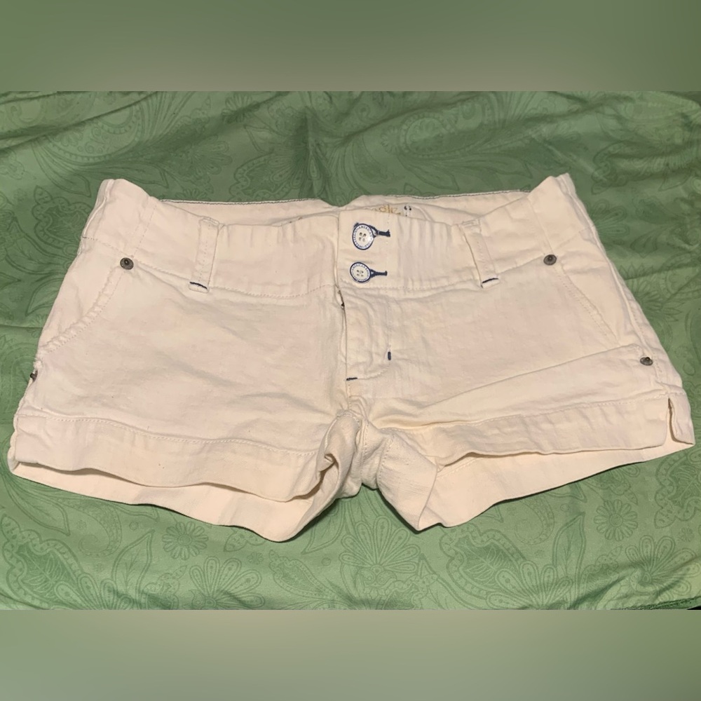 American Eagle white denim shorts